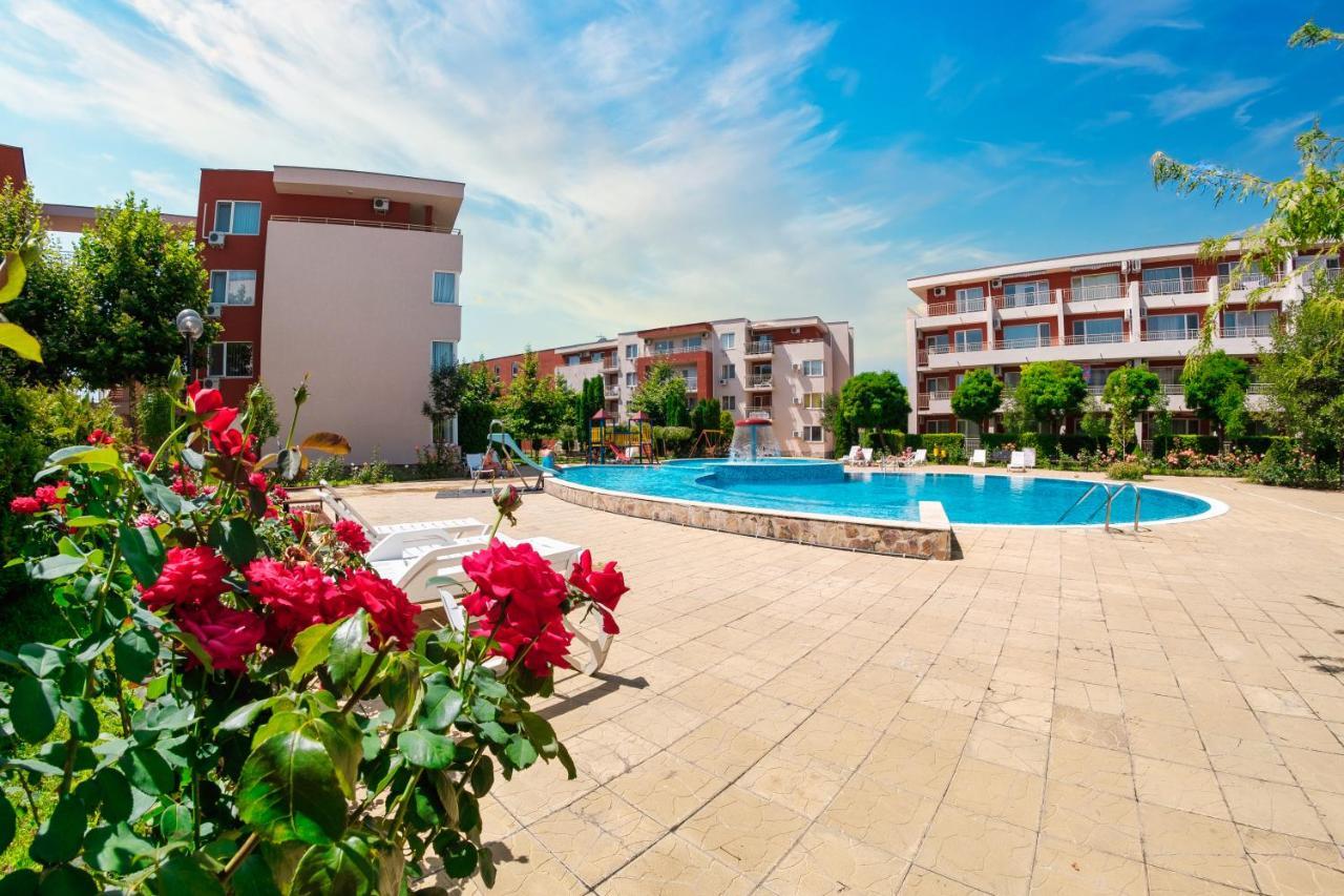 Nessebar Fort Club Apartments Slantchev Briag Extérieur photo