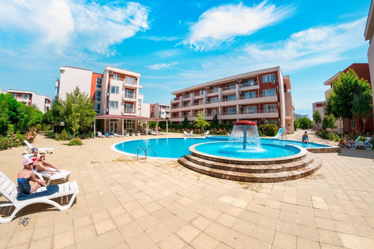 Nessebar Fort Club Apartments Slantchev Briag Extérieur photo