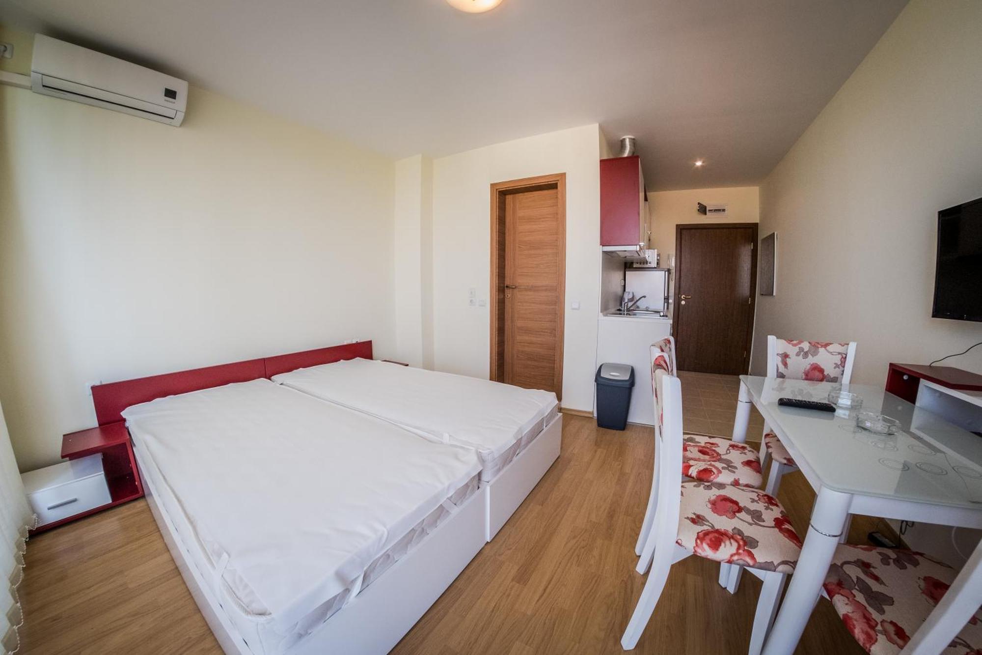 Nessebar Fort Club Apartments Slantchev Briag Extérieur photo